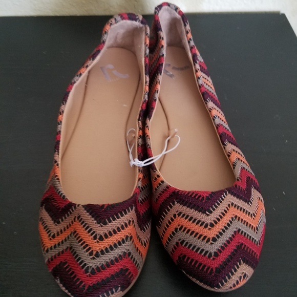 Chevron Ballet Flats - Picture 2 of 4